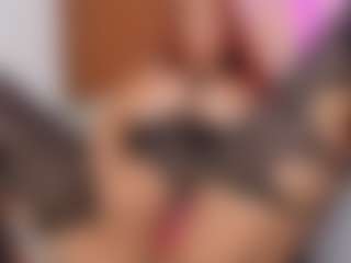 LUNA CHERRY's Live Sex Cam Show