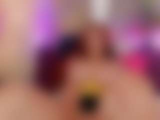 LUNA CHERRY's Live Sex Cam Show