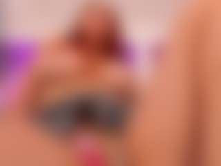LUNA CHERRY's Live Sex Cam Show
