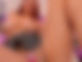 LUNA CHERRY's Live Sex Cam Show