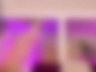 LUNA CHERRY's Live Sex Cam Show