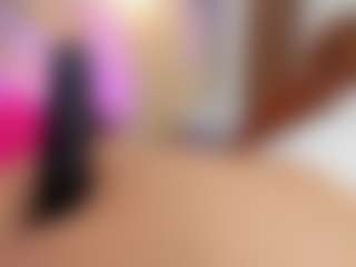 LUNA CHERRY's Live Sex Cam Show