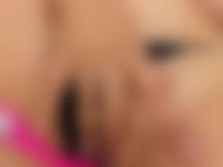 LUNA CHERRY's Live Sex Cam Show