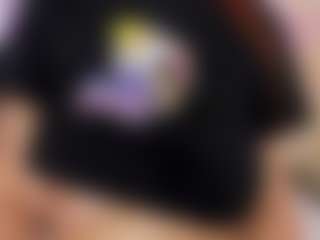 LUNA CHERRY's Live Sex Cam Show