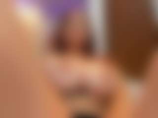 LUNA CHERRY's Live Sex Cam Show