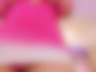 LUNA CHERRY's Live Sex Cam Show