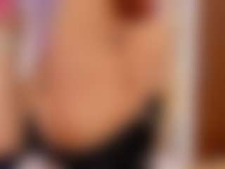 LUNA CHERRY's Live Sex Cam Show