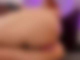 LUNA CHERRY's Live Sex Cam Show