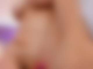 LUNA CHERRY's Live Sex Cam Show
