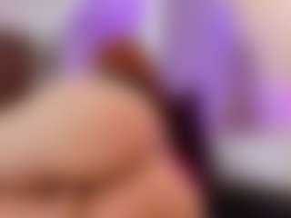 LUNA CHERRY's Live Sex Cam Show