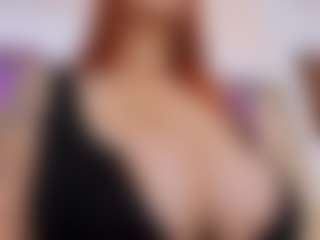 LUNA CHERRY's Live Sex Cam Show