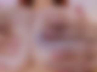 LUNA CHERRY's Live Sex Cam Show