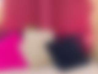 LUNA CHERRY's Live Sex Cam Show