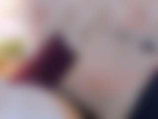 LUNA CHERRY's Live Sex Cam Show