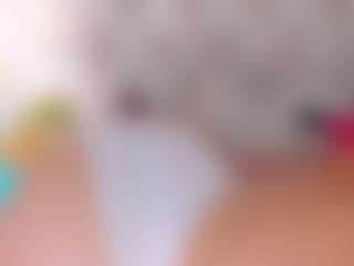 LUNA CHERRY's Live Sex Cam Show