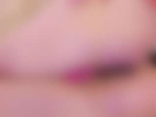 LUNA CHERRY's Live Sex Cam Show