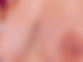 Live cam show with AriaRusso - Smoking on hrnylive.com