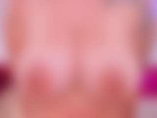 Live cam show with AriaRusso - Sexwebcam Red Hair on Camversity