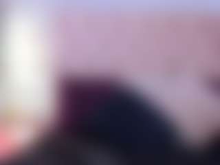 Live cam show with AriaRusso - Twerk on xDating