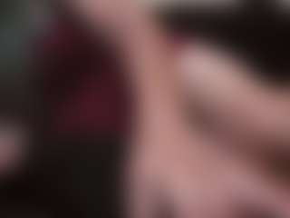Live cam show with BigenderMaiden - Average on StripNow