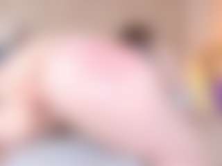Live cam show with EdaBonne - Living Room on googirlz