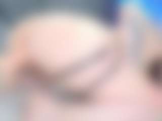 Live cam show with EdaBonne - Small Ass on slutload