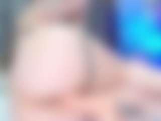 Live cam show with EdaBonne - Thin on Dolls Live