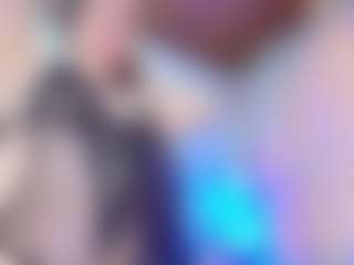 Live cam show with EdaBonne - Facial Piercings on WildCum