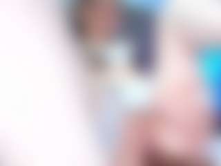 Live cam show with EdaBonne - Smoking on xxxlivecams.org