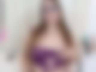 Live cam show with Emily-hilton11 - Role Play on PervPlay.com