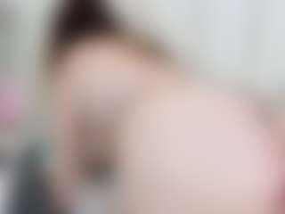 Emily-hilton11's Live Sex Cam Show