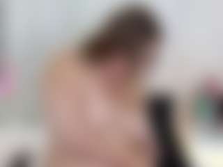 Live cam show with Emily-hilton11 - Role Play on wildcum.com