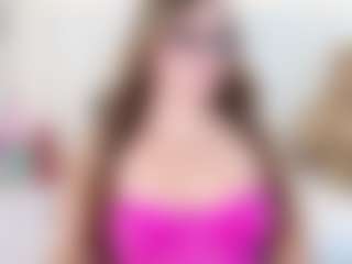 Emily-hilton11's Live Sex Cam Show