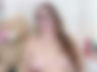 Emily-hilton11's Live Sex Cam Show