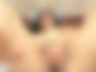 Marcela-Toca MILF webcam performer live streaming