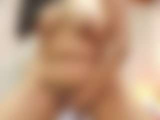Marcela-Toca MILF webcam performer live streaming