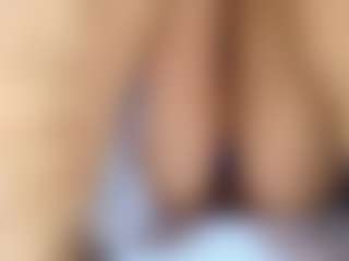 Live cam show with Marcela-Toca - Flashing on CamClone