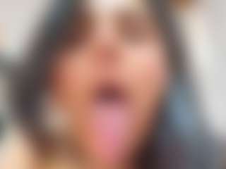 Marcela-Toca MILF webcam performer live streaming
