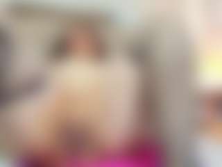 Rachele-x's Live Sex Cam Show
