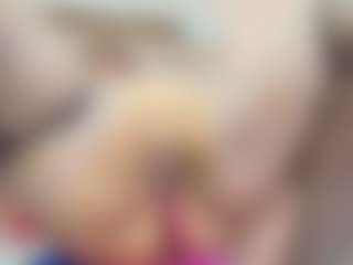 Rachele-x's Live Sex Cam Show