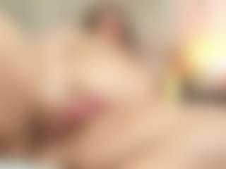 Rachele-x's Live Sex Cam Show