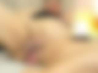 Rachele-x's Live Sex Cam Show