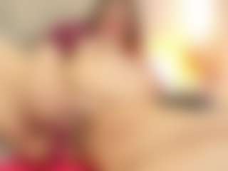 Rachele-x's Live Sex Cam Show