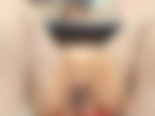 Rachele-x's Live Sex Cam Show