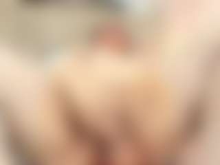 Rachele-x's Live Sex Cam Show