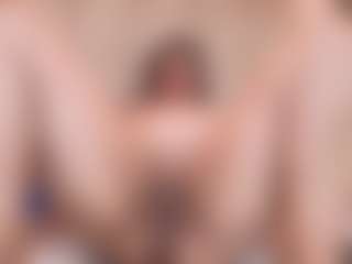 Rachele-x MILF webcam performer live streaming