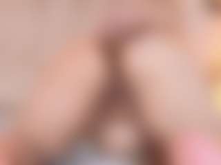 Rachele-x's Live Sex Cam Show