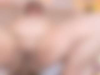 Rachele-x's Live Sex Cam Show