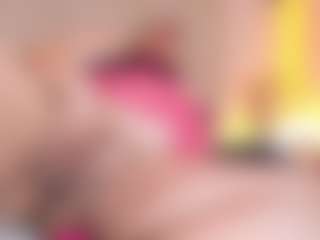 Rachele-x's Live Sex Cam Show