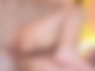 Rachele-x's Live Sex Cam Show